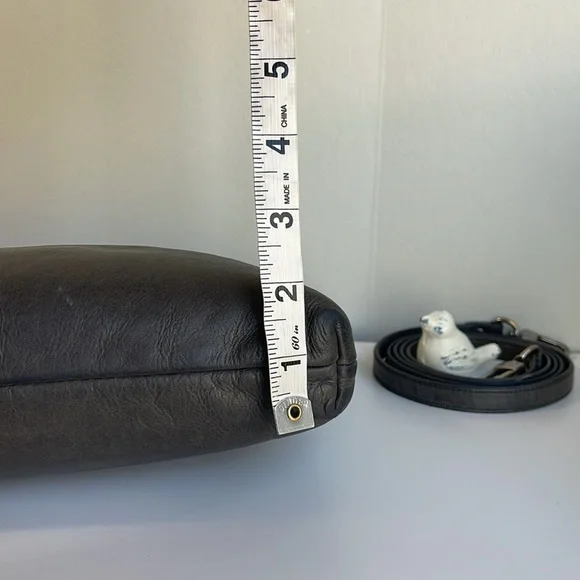 Rough & Tumble Traveler Crossbody - Picture 16 of 16